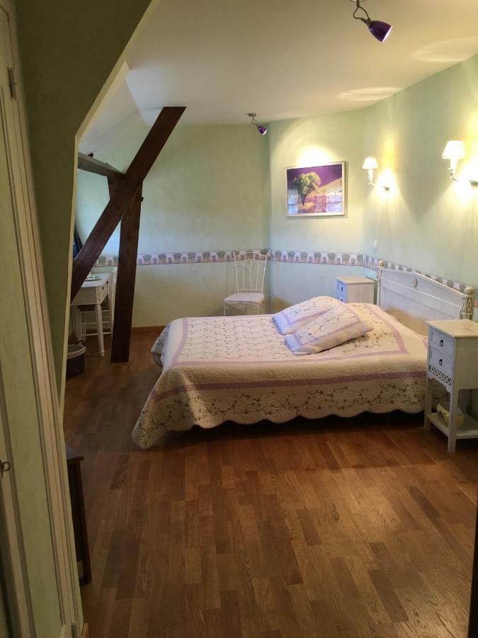 Bed and Breakfast L'Ile Normande Hardencourt-Cocherel Екстер'єр фото