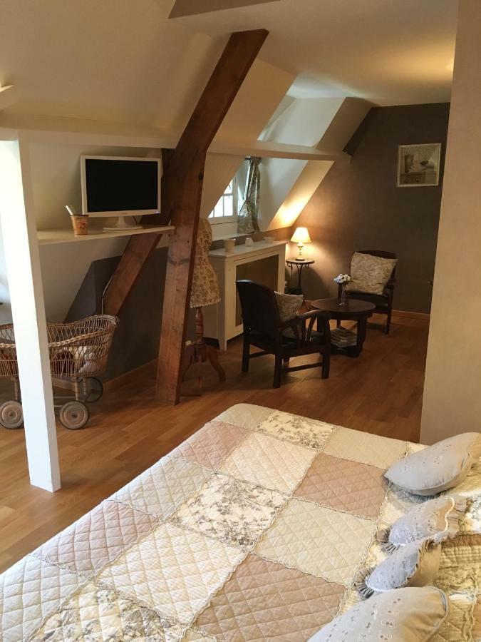 Bed and Breakfast L'Ile Normande Hardencourt-Cocherel Екстер'єр фото