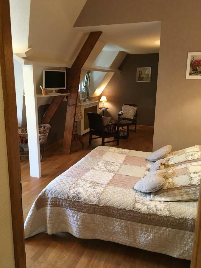 Bed and Breakfast L'Ile Normande Hardencourt-Cocherel Екстер'єр фото